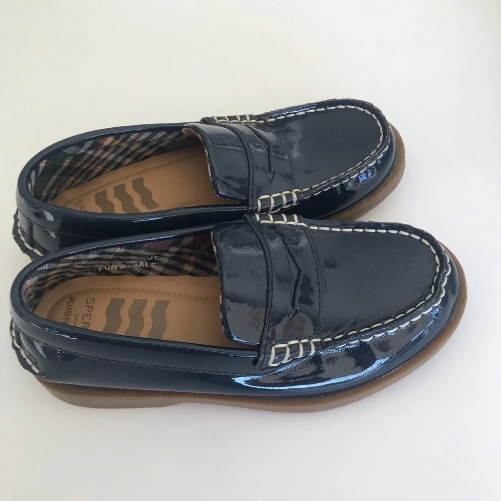 Sperry plush wave blue patent leather slip on loafers size 13 M child NWOT
